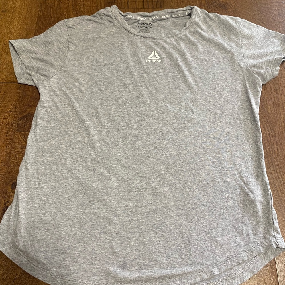 Reebok Gray T-Shirt Women’s